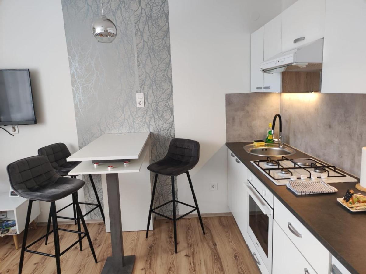 Apartman Emy Karlovac Exterior foto
